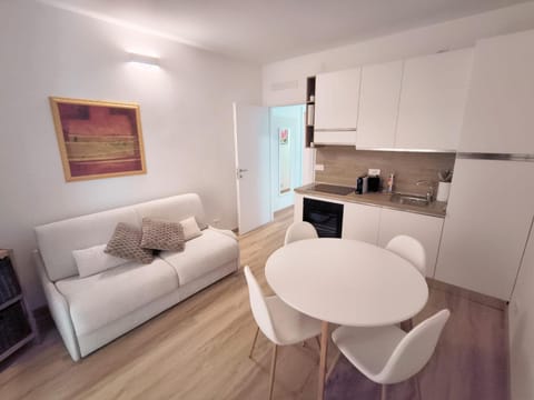 Kitchen or kitchenette, Living room, Seating area