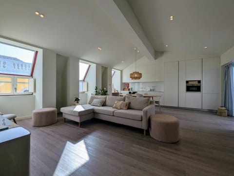 Kitchen or kitchenette, Living room, microwave