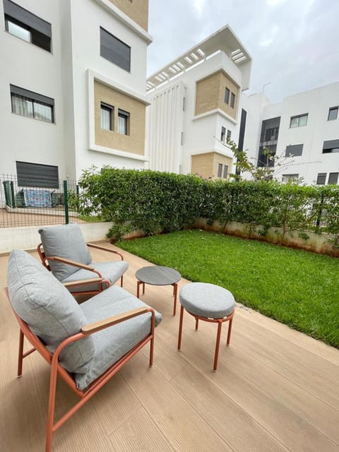 Garden, Balcony/Terrace