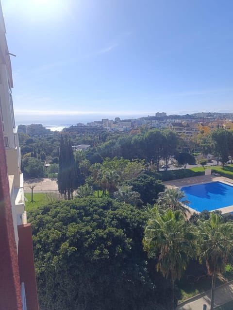 Pool view, Sea view