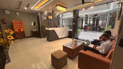 Communal lounge/ TV room, Lobby or reception