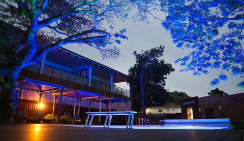 Property building, Swimming pool