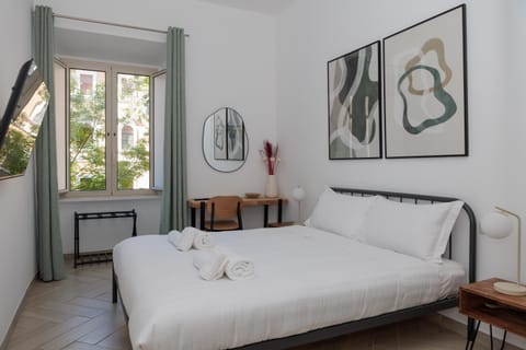 Bed, Bedroom