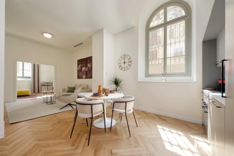 Kitchen or kitchenette, Living room, Dining area