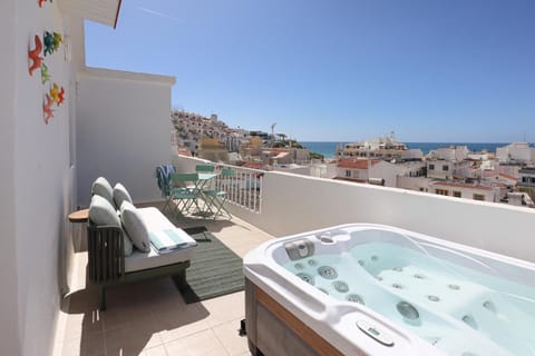 Hot Tub, Hot Tub, Balcony/Terrace