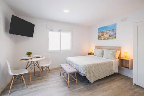 Bed, Photo of the whole room