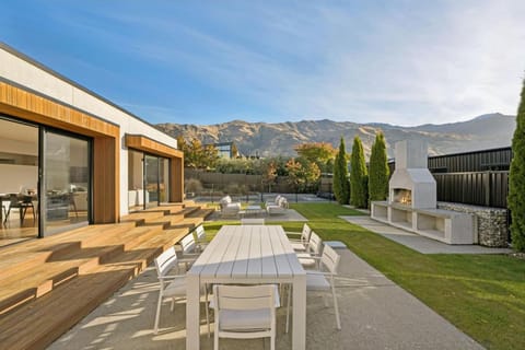 Patio, Dining area, Mountain view