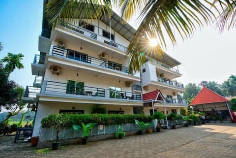 Property building, Facade/entrance