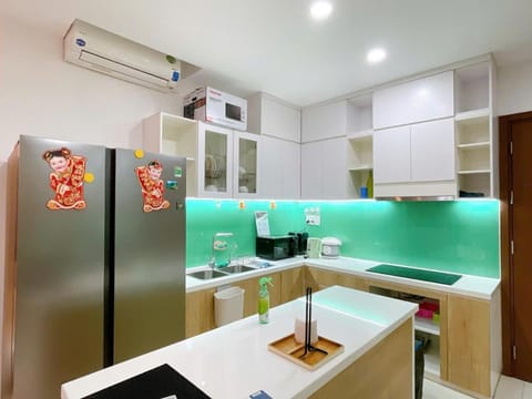Dining area, stove, air conditioner