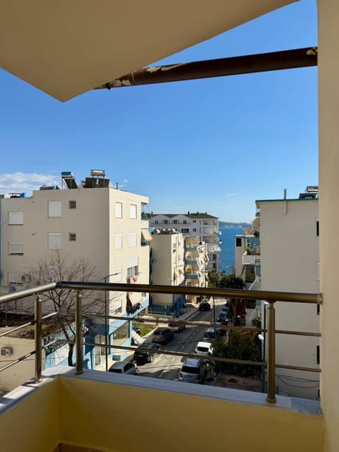 Neighbourhood, View (from property/room), Balcony/Terrace, City view, Street view