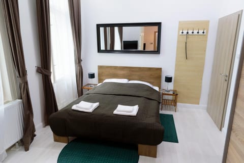 Bed, Day