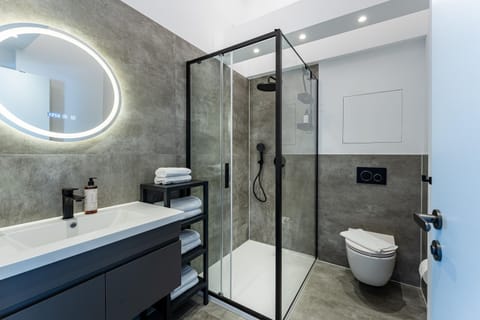 Shower, Toilet, Bathroom