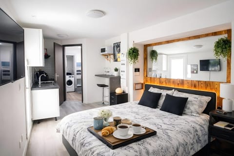 Living room, Bedroom