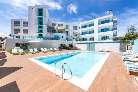 Property building, Swimming pool