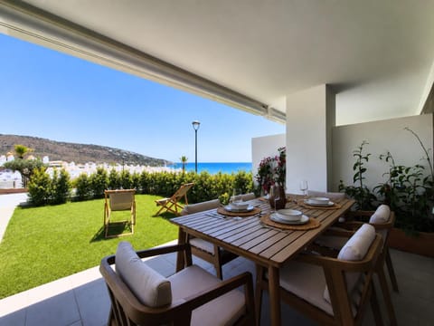 Garden, Balcony/Terrace