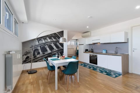 Property building, Kitchen or kitchenette, Living room