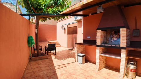 Patio, Day, BBQ facilities, Balcony/Terrace, Kitchen or kitchenette