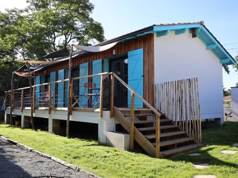 Property building, Spring, Day