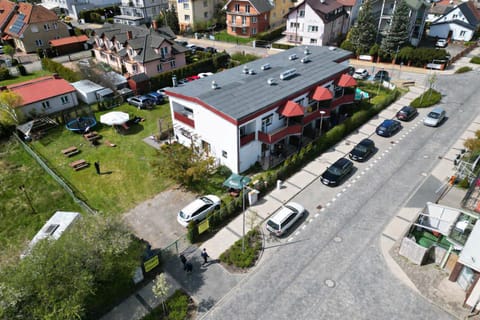 Property building, Neighbourhood, Bird's eye view, Street view, Location