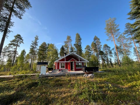 Property building, Natural landscape, Summer