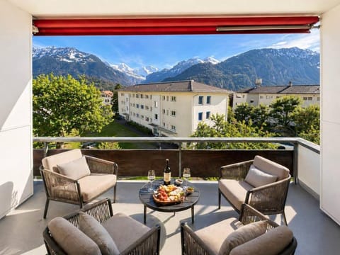 Patio, Natural landscape, View (from property/room), Balcony/Terrace, Seating area, Mountain view