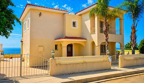 Property building, Day, Natural landscape, Sea view