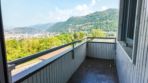Day, Natural landscape, View (from property/room), Balcony/Terrace
