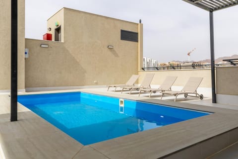 Balcony/Terrace, Pool view, Swimming pool, sunbed