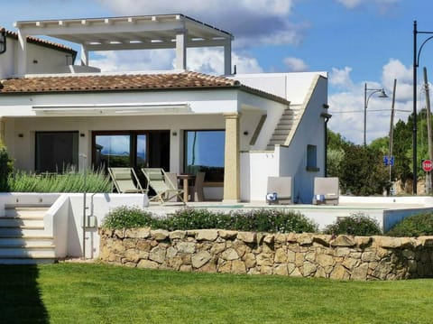 Property building, Day, Garden, Garden view