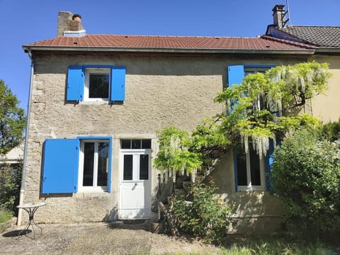 Property building, Garden, Balcony/Terrace, Garden view