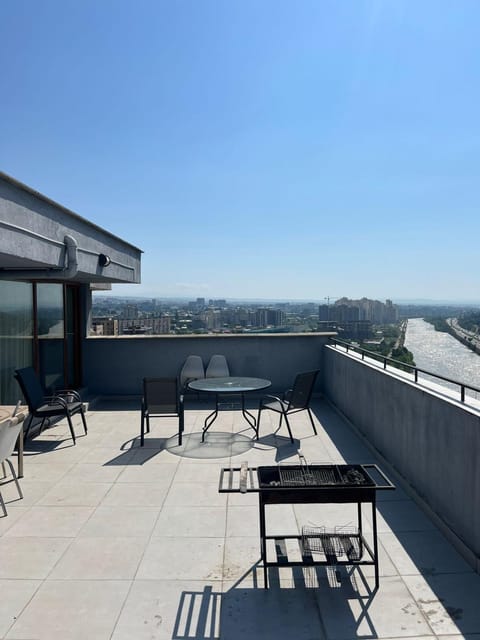 City view, Mountain view