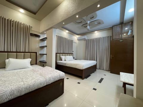 Bed, Photo of the whole room, Bedroom, wardrobe, air conditioner