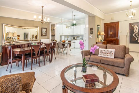 Living room, Seating area, Dining area