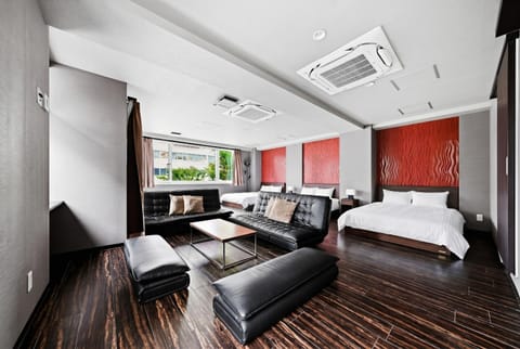 Bed, Living room, Bedroom