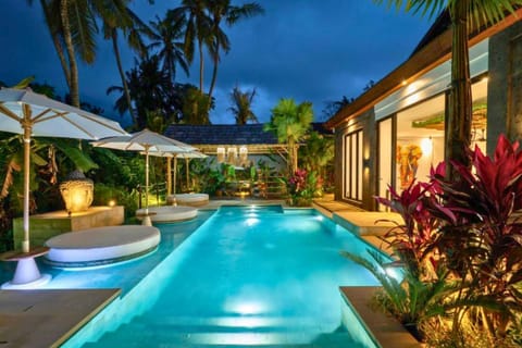 Property building, Garden view, Swimming pool