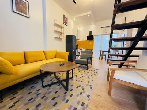 Communal lounge/ TV room, Living room, Seating area