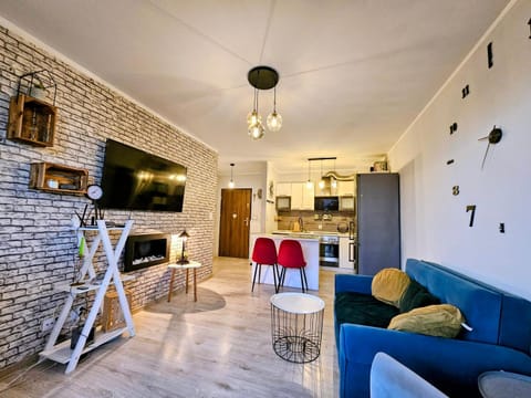 TV and multimedia, Kitchen or kitchenette, Living room, Seating area, Dining area, Evening entertainment