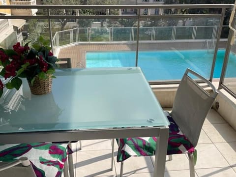 Balcony/Terrace, Pool view