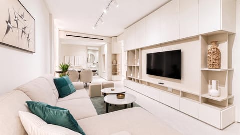Communal lounge/ TV room, Living room