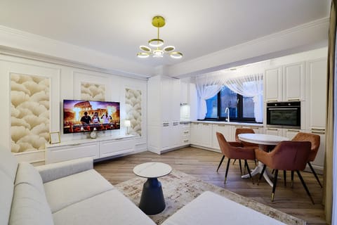 TV and multimedia, Kitchen or kitchenette, Living room, Seating area, Dining area, Evening entertainment, internet, internet