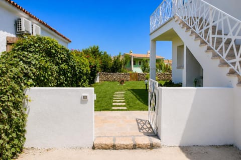Property building, Garden, Garden view