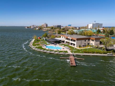 Property building, Day, Natural landscape, Lake view, Pool view, Swimming pool