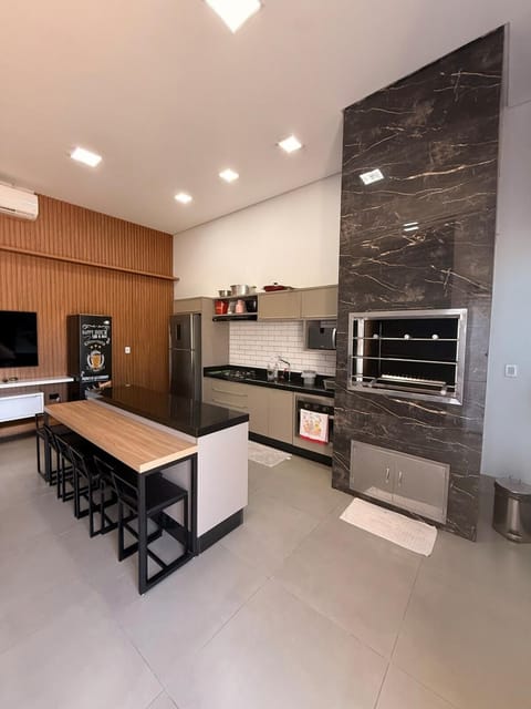 Kitchen or kitchenette, Dining area, oven, pet friendly, stove, toaster