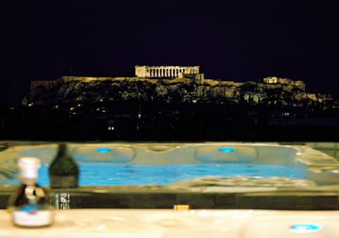 Night, Hot Tub, Balcony/Terrace, Balcony/Terrace, Location