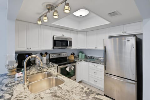 Kitchen or kitchenette, kitchen