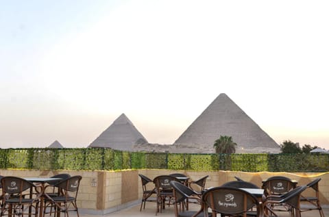Restaurant/places to eat, Day, Banquet/Function facilities