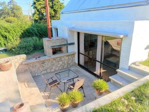 Property building, Patio, Day, BBQ facilities, Garden, View (from property/room), Garden view