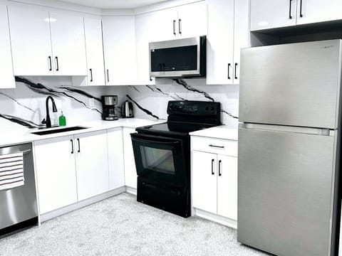 microwave, oven, kitchen