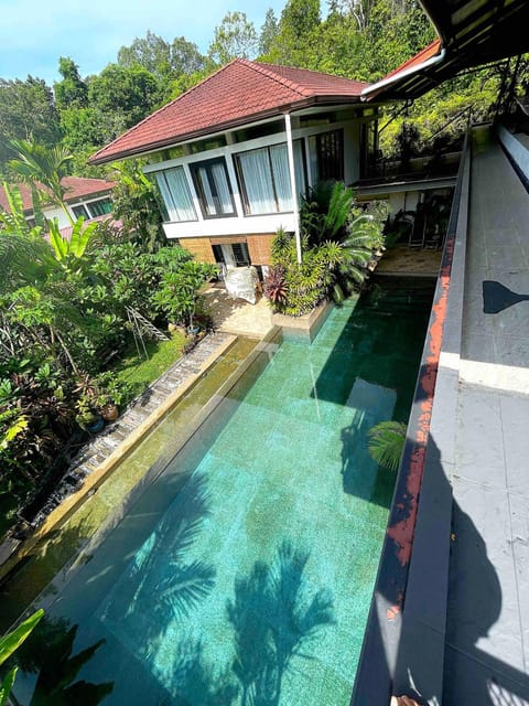 Balcony/Terrace, Swimming pool, Sports