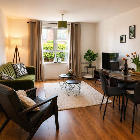 TV and multimedia, Living room, Dining area, internet